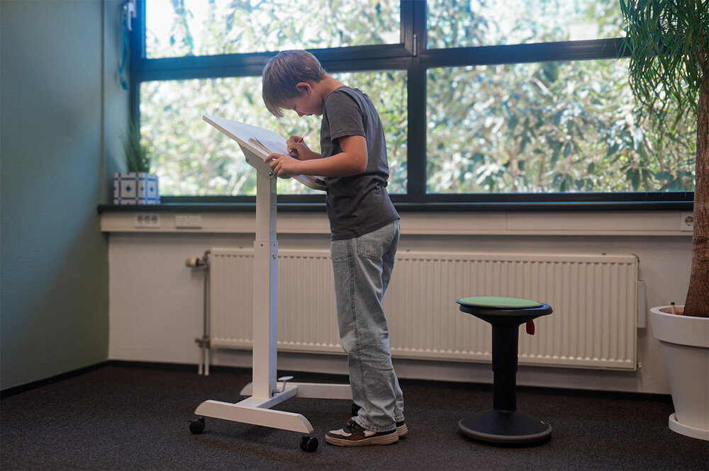Small Gasspring Sit-Stand Desk - MobiSpot