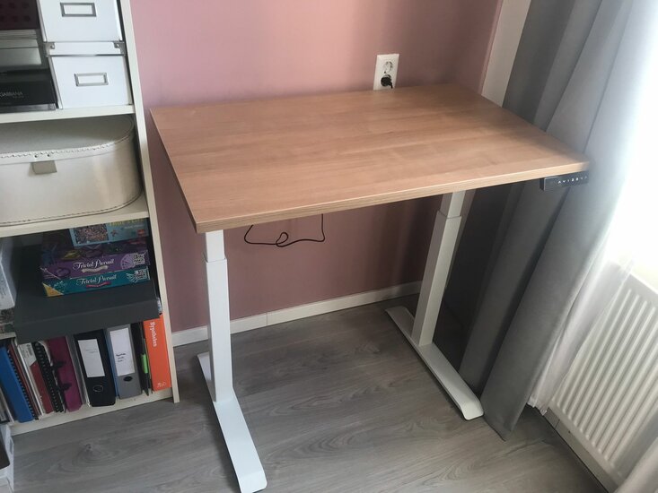 Small Electric Sit-Stand Desk - StudyDesk