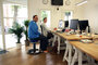 Swopper Comfort Aeris Zit-Sta Beweegkruk actief veer Microvezel worktrainer.nl