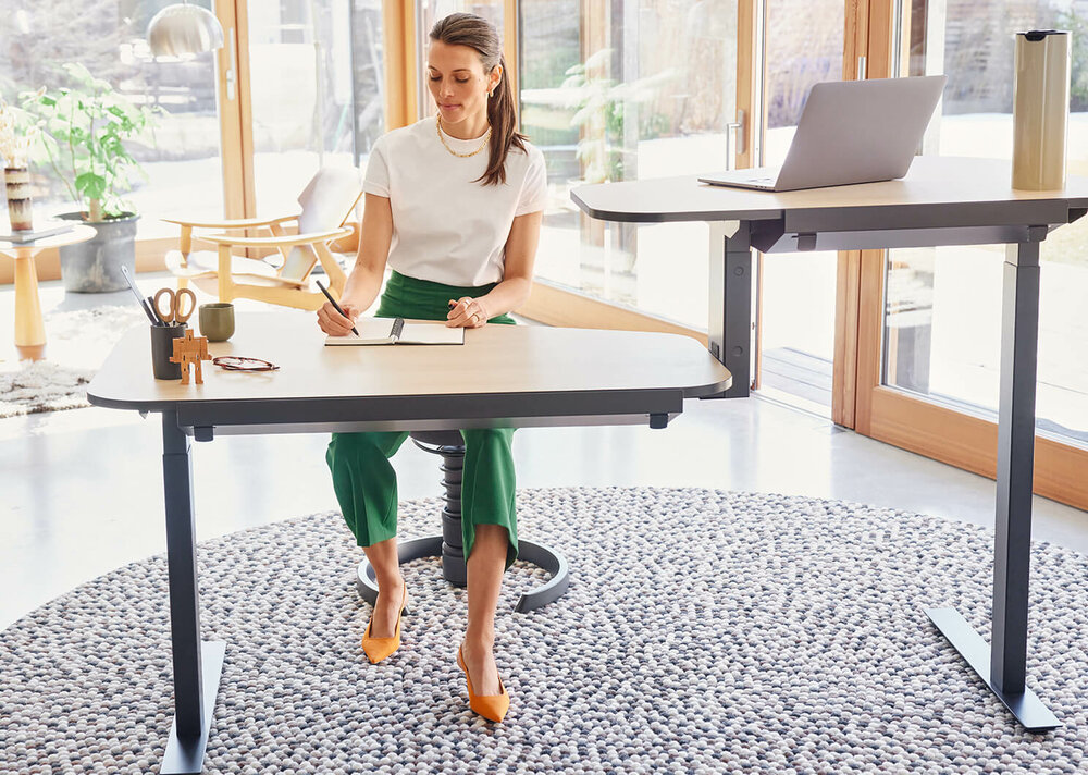 Aeris Active Office Bureau