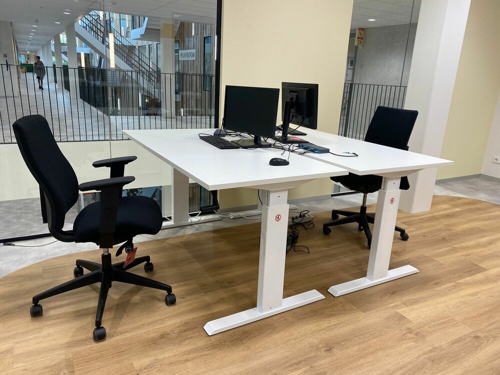 AluForce 140HC | Handslinger Zit-Sta Bureau