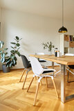 Numo design chair | active furniture | numo wood legs | worktrainer.nl | worktrainer.com