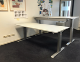 Aluforce 140 bureau | wissel staan en zitten achter je bureau af | Worktrainer.nl