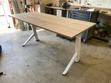 Electric sit stand desk Y desk | Worktrainer.com