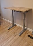 Klein Elektrisch zit-sta bureau - StudyDesk - Actief meubilair Worktrainer.nl