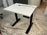 Klein Elektrisch zit-sta bureau - StudyDesk - Actief meubilair Worktrainer.nl
