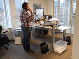  flexibele buro's | wissel staan en zitten achter je bureau af | Worktrainer.nl