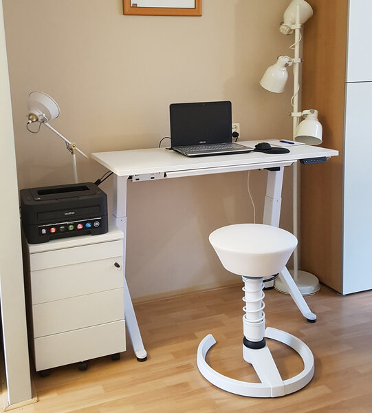 Aeris Swopper (Premium Leather) | Sit-Stand Chair