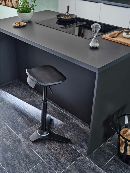 Aeris Muvman Industry | Sit-Stand Chair