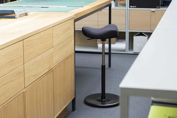 Varier Move | Sit-Stand Saddle Stool 