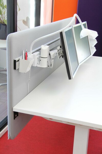 Screenz | Tafelscherm metaalversterkt en akoestisch