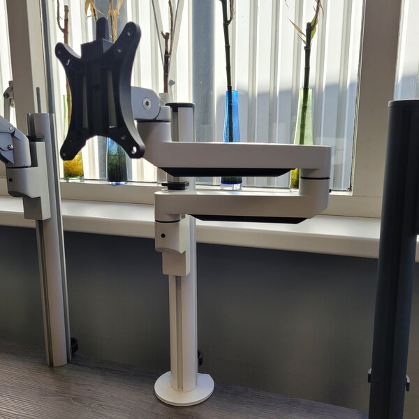 2nd Change Galaxy | Monitor arm for 1 screen - Long